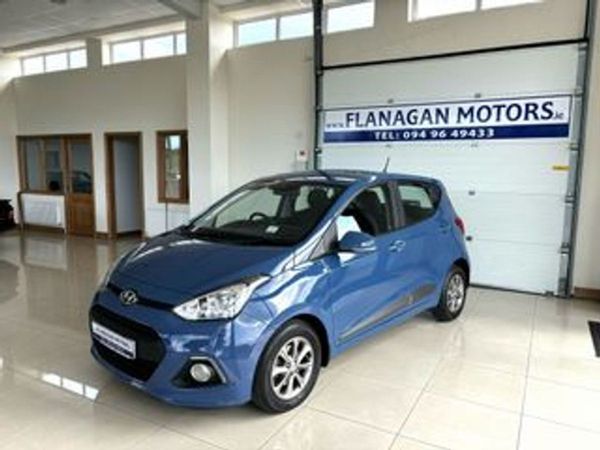 Hyundai i10 Hatchback, Petrol, 2015, Blue