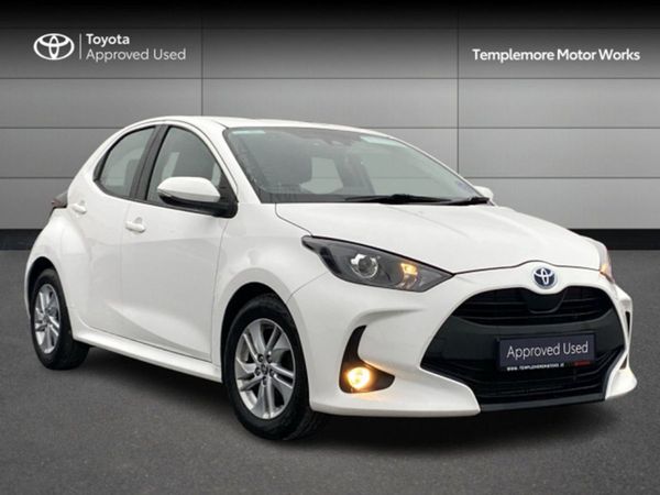 Toyota Yaris Hatchback, Hybrid, 2022, White