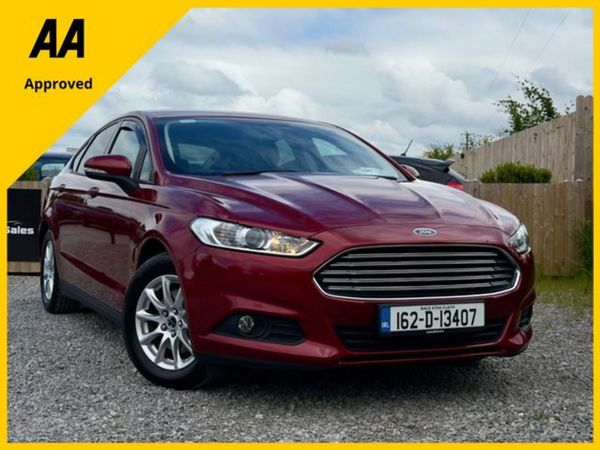 Ford Mondeo Hatchback, Diesel, 2016, Red