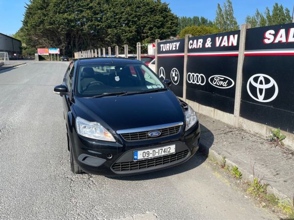 Ford Focus Hatchback, Petrol, 2009, Black