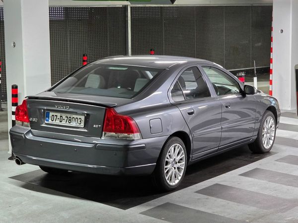 Volvo S60 Saloon, Petrol, 2007, Grey