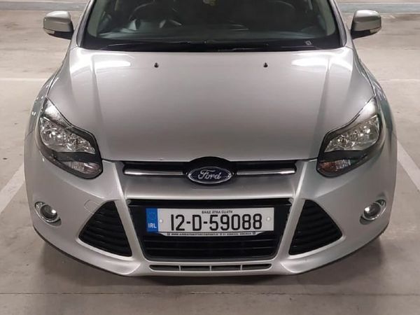 Ford Focus Hatchback, Diesel, 2012, Silver