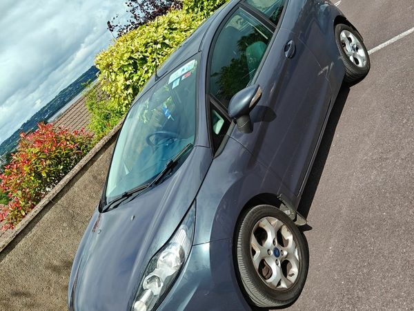 Ford Fiesta Hatchback, Petrol, 2012, Blue