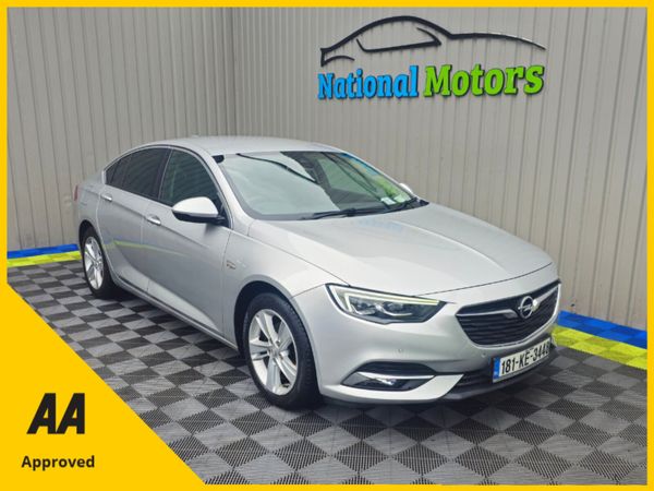 Opel Insignia Hatchback, Petrol, 2018, Grey