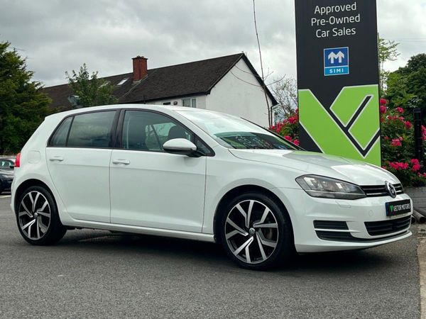 Volkswagen Golf Hatchback, Petrol, 2016, White