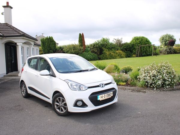 Hyundai i10 Hatchback, Petrol, 2014, White
