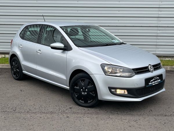 Volkswagen Polo Hatchback, Petrol, 2010, Silver
