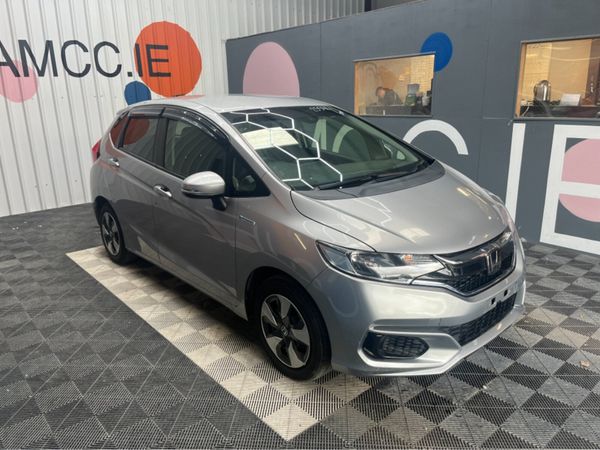 Honda Fit Hatchback, Petrol Hybrid, 2019, Silver