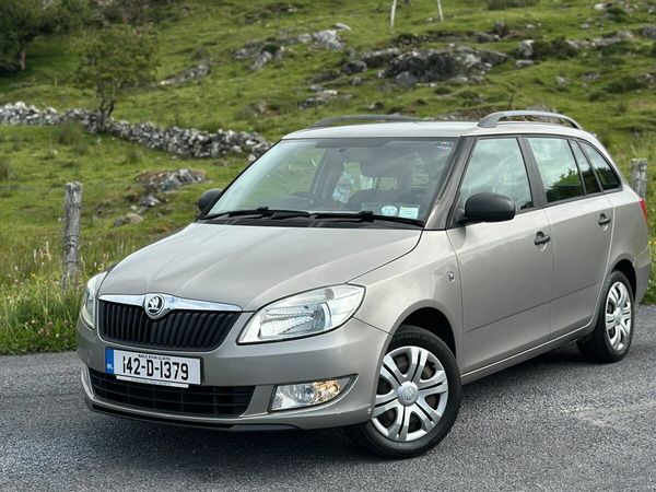 Skoda Fabia Estate, Petrol, 2014, Beige