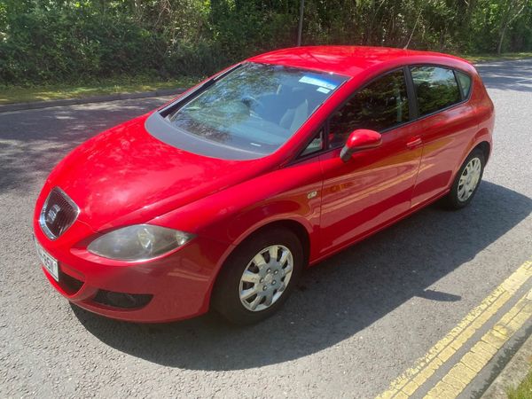 SEAT Leon Hatchback, Petrol, 2007, Red