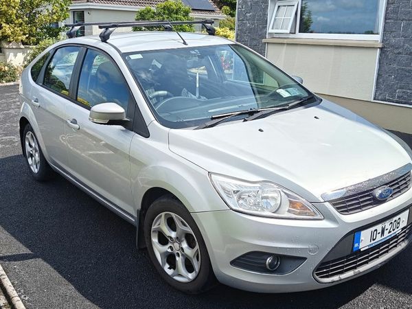 Ford Focus Hatchback, Diesel, 2010, Silver