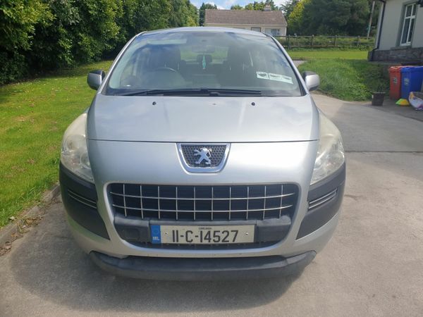 Peugeot 3008 MPV, Diesel, 2011, Silver