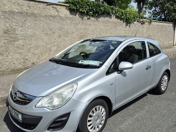 Opel Corsa Hatchback, Petrol, 2012, Silver