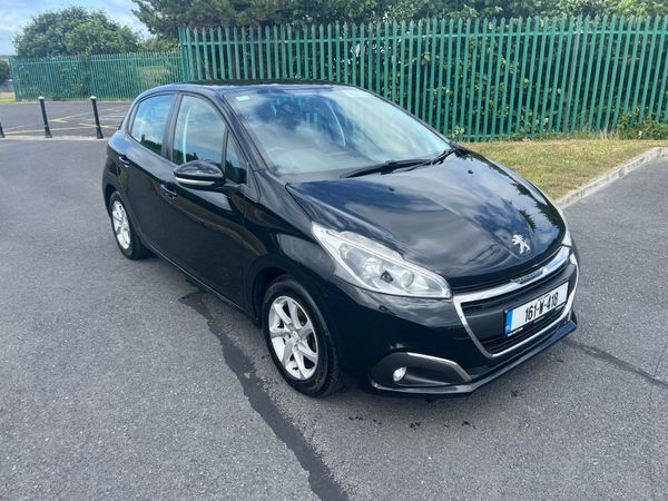 Peugeot 208 Hatchback, Petrol, 2016, Black