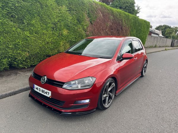 Volkswagen Golf Hatchback, Diesel, 2014, Red