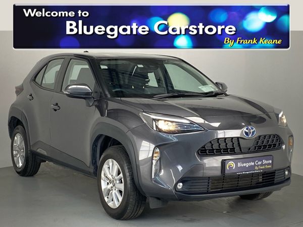 Toyota Yaris Cross Hatchback, Petrol Hybrid, 2023, Grey