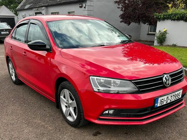 Volkswagen Jetta Saloon, Diesel, 2016, Red