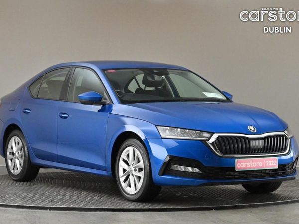 Skoda Octavia Hatchback, Diesel, 2022, Blue