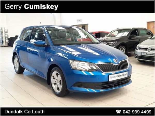 Skoda Fabia Hatchback, Petrol, 2016, Blue