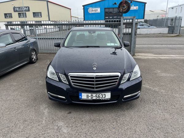 Mercedes-Benz E-Class Saloon, Diesel, 2011, Blue