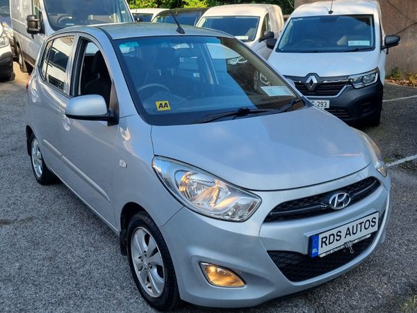 Hyundai i10 Hatchback, Petrol, 2012, Silver
