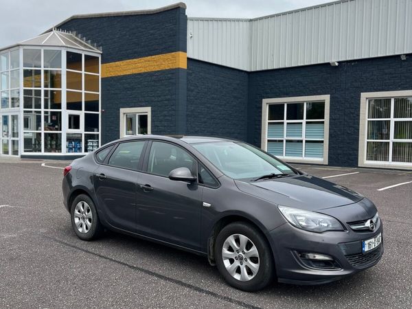 Opel Astra Saloon, Diesel, 2016, Grey