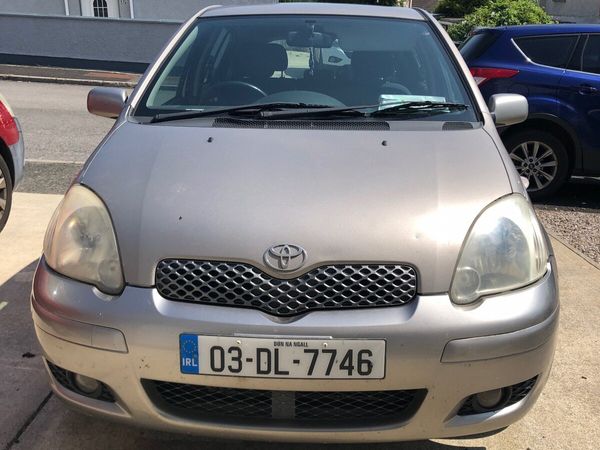 Toyota Yaris Hatchback, Petrol, 2003, Grey