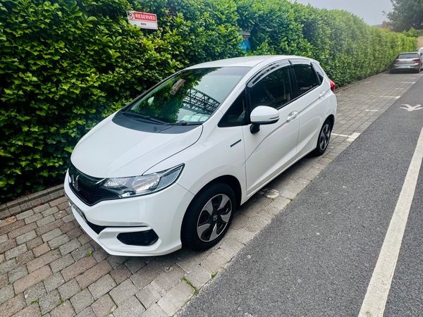 Honda Fit Hatchback, Petrol Hybrid, 2019, White
