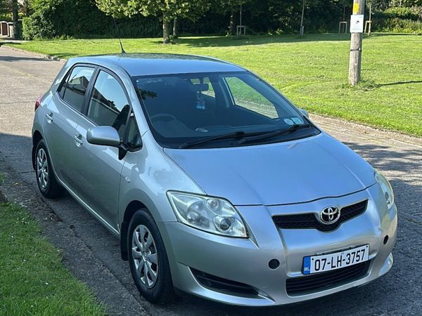 Toyota Auris Hatchback, Petrol, 2007, Silver