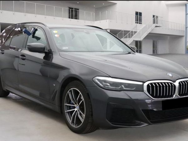 BMW 5-Series Estate, Petrol Hybrid, 2021, Grey