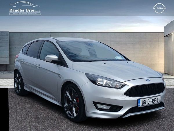 Ford Focus Hatchback, Petrol, 2018, Silver