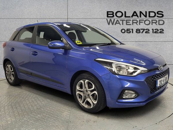 Hyundai i20 Hatchback, Petrol, 2020, Blue
