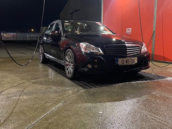Mercedes-Benz C-Class Saloon, Diesel, 2012, Black