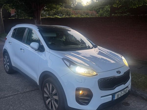 Kia Sportage SUV, Diesel, 2016, White
