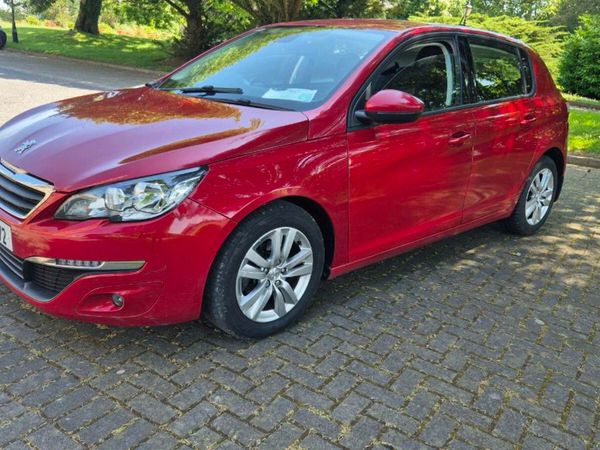 Peugeot 308 Hatchback, Diesel, 2016, Red