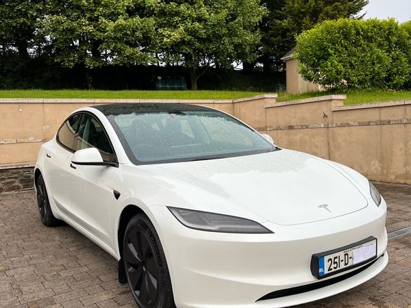 Tesla Model 3 Saloon, Electric, 2025, White