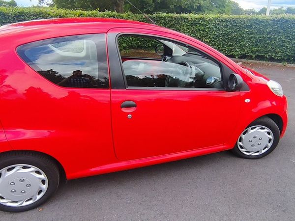 Peugeot 107 Hatchback, Petrol, 2013, Red