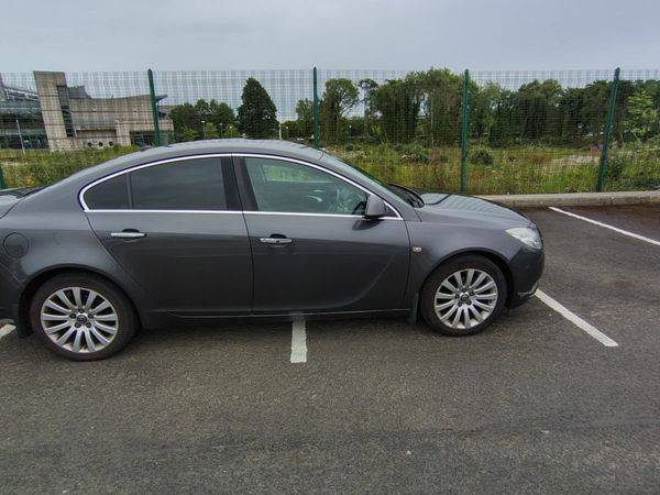 Opel Insignia Saloon, Diesel, 2010, Grey
