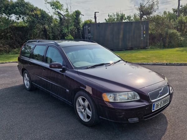 Volvo V70 Estate, Diesel, 2006, Purple