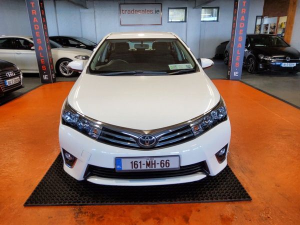 Toyota Corolla Saloon, Diesel, 2016, White