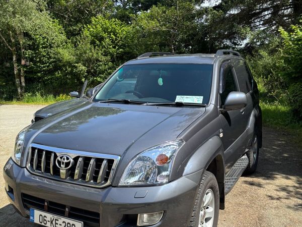 Toyota Land Cruiser SUV, Diesel, 2006, Grey