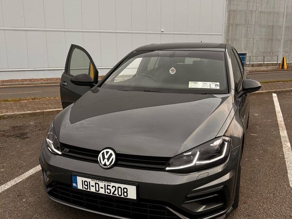 Volkswagen Golf Estate, Petrol, 2019, Grey