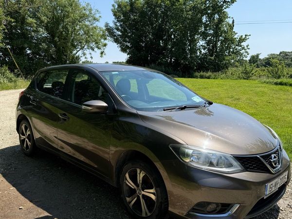Nissan Pulsar Hatchback, Petrol, 2015, Brown