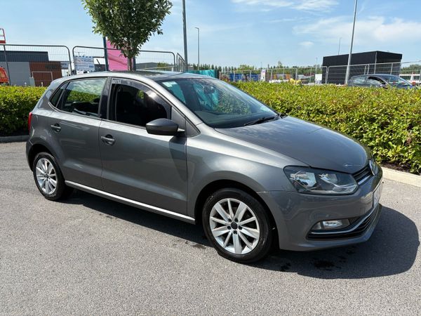 Volkswagen Polo Hatchback, Diesel, 2015, Grey