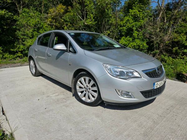 Opel Astra MPV, Diesel, 2012, Silver
