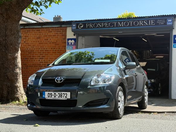 Toyota Auris Hatchback, Petrol, 2009, Grey