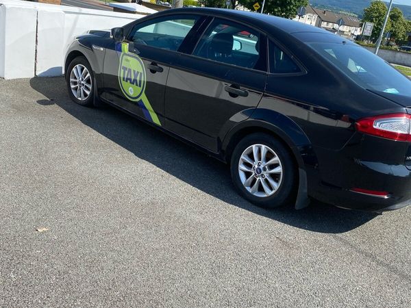 Ford Mondeo Hatchback, Diesel, 2011, Black
