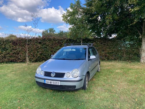 Volkswagen Polo Hatchback, Petrol, 2004, Silver