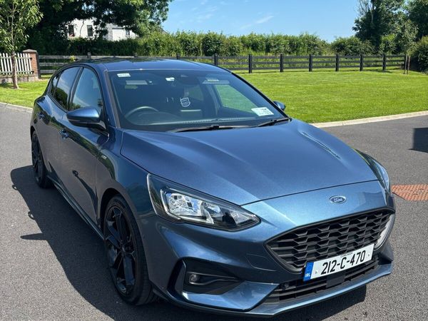 Ford Focus Hatchback, Diesel, 2021, Blue