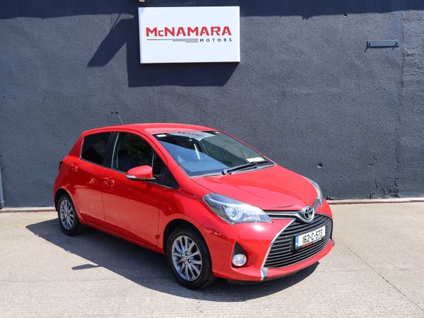 Toyota Yaris Hatchback, Petrol, 2016, Red
